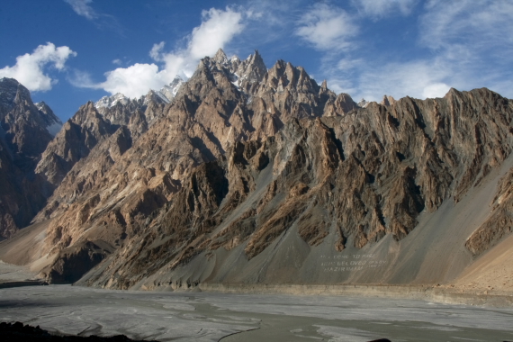 the cathedral ridge in passu.JPG